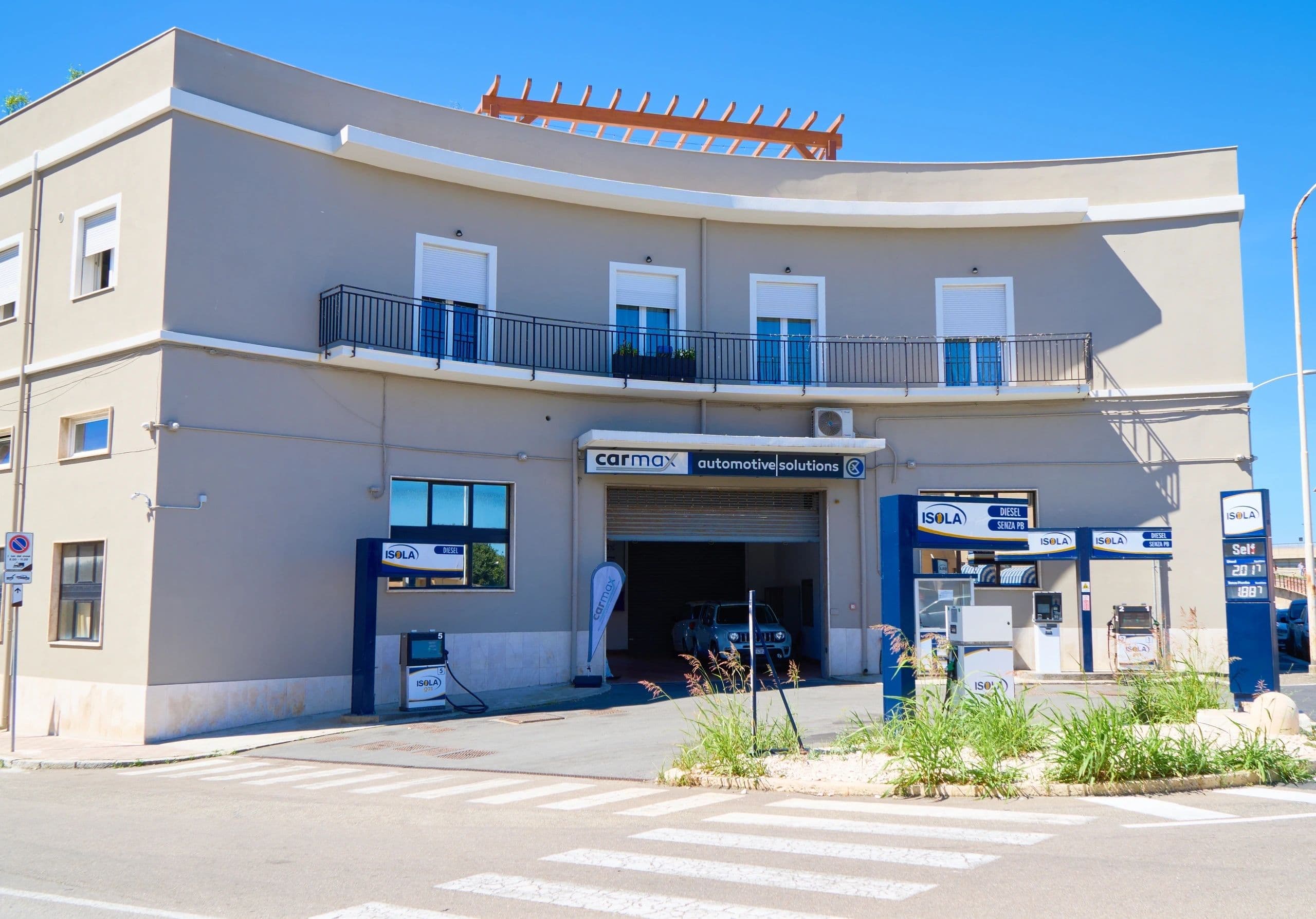 Pompa carburante in sede