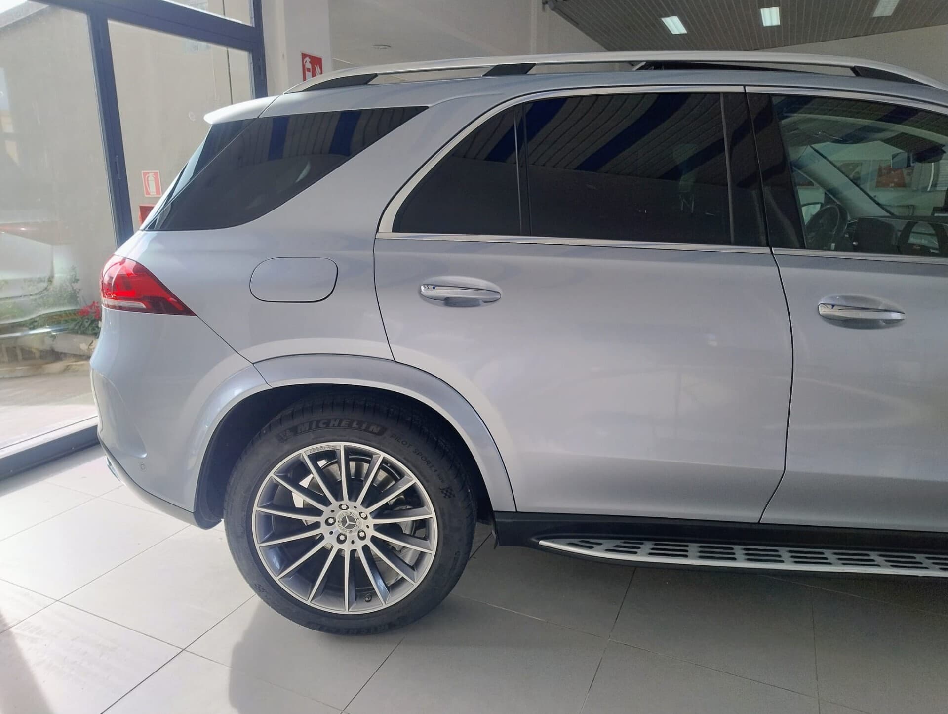 Mercedes-Benz GLE 300 GLE 300 d 4Matic Mild Hybrid Premium Plus 2023 usata a Cagliari — Car Max