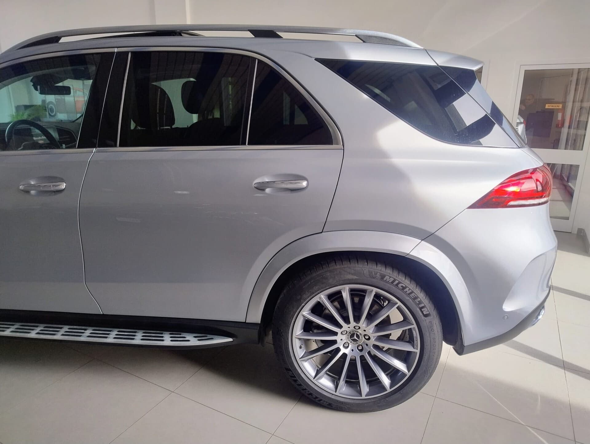 Mercedes-Benz GLE 300 GLE 300 d 4Matic Mild Hybrid Premium Plus 2023 usata a Cagliari — Car Max