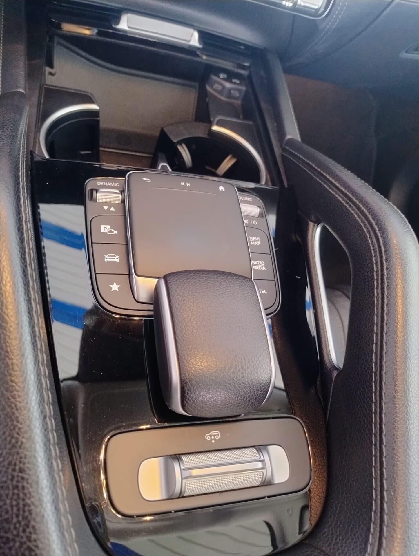 Mercedes-Benz GLE 300 GLE 300 d 4Matic Mild Hybrid Premium Plus 2023 usata a Cagliari — Car Max