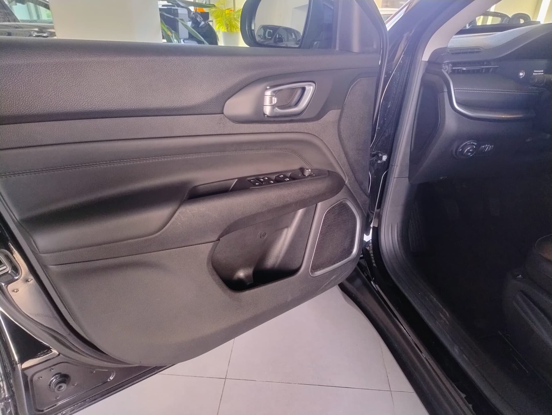 Jeep Compass Compass 1.6 Multijet II 2WD Limited 2024 usata a Cagliari — Car Max