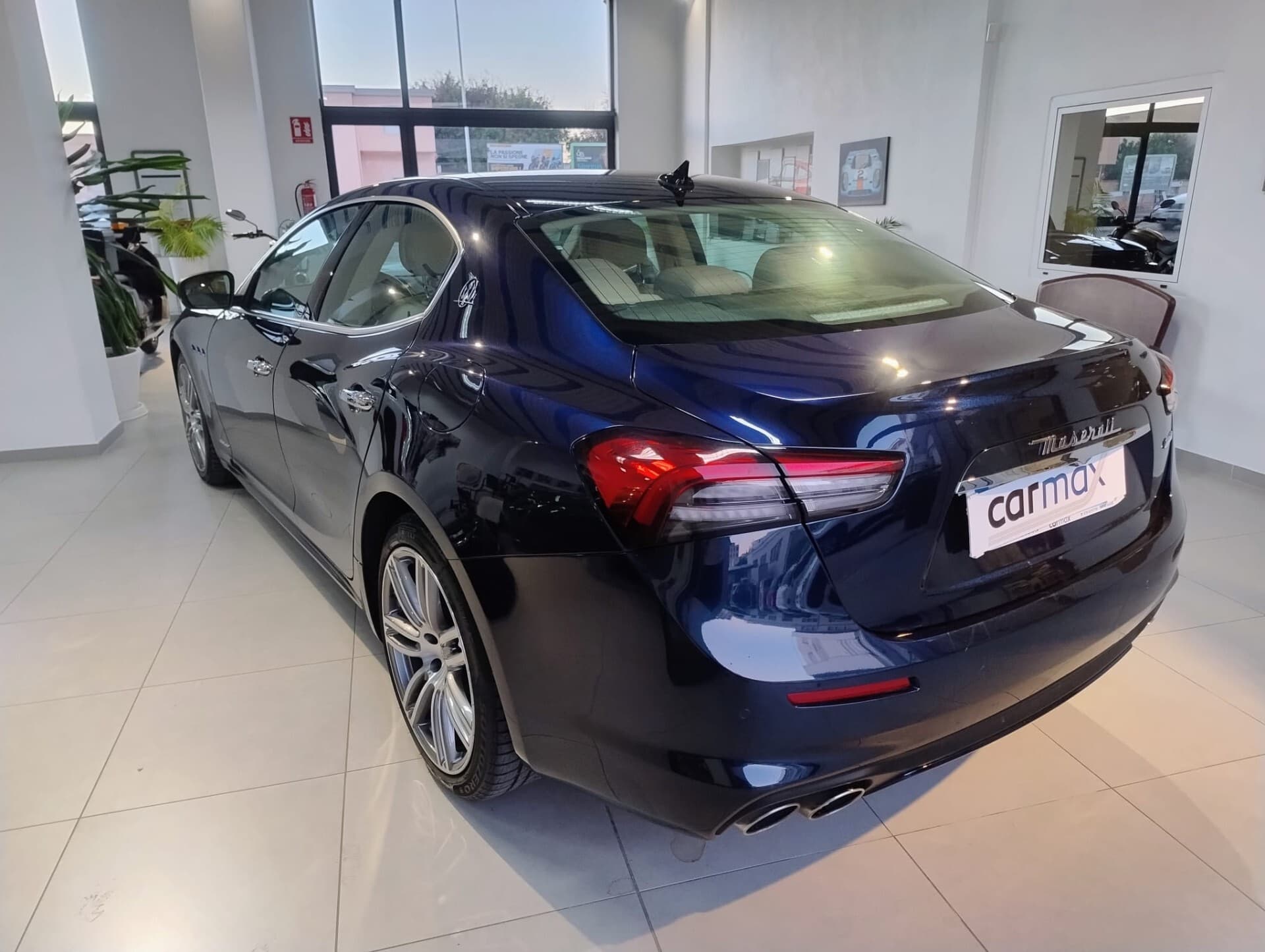 Maserati Ghibli Ghibli L4 330 CV MHEV Granlusso 2021 usata a Cagliari — Car Max
