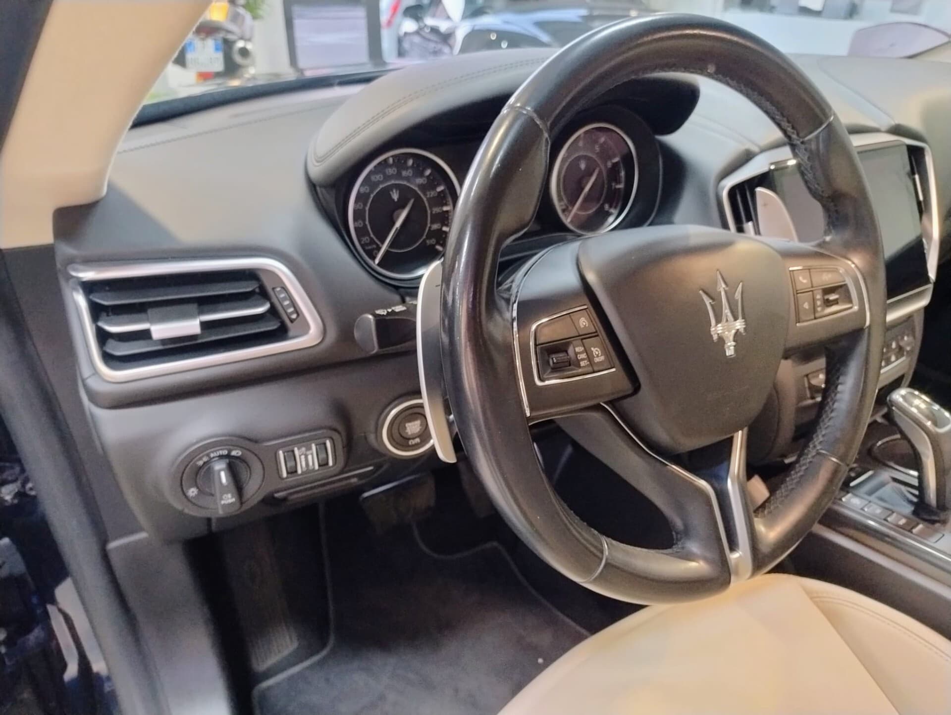 Maserati Ghibli Ghibli L4 330 CV MHEV Granlusso 2021 usata a Cagliari — Car Max