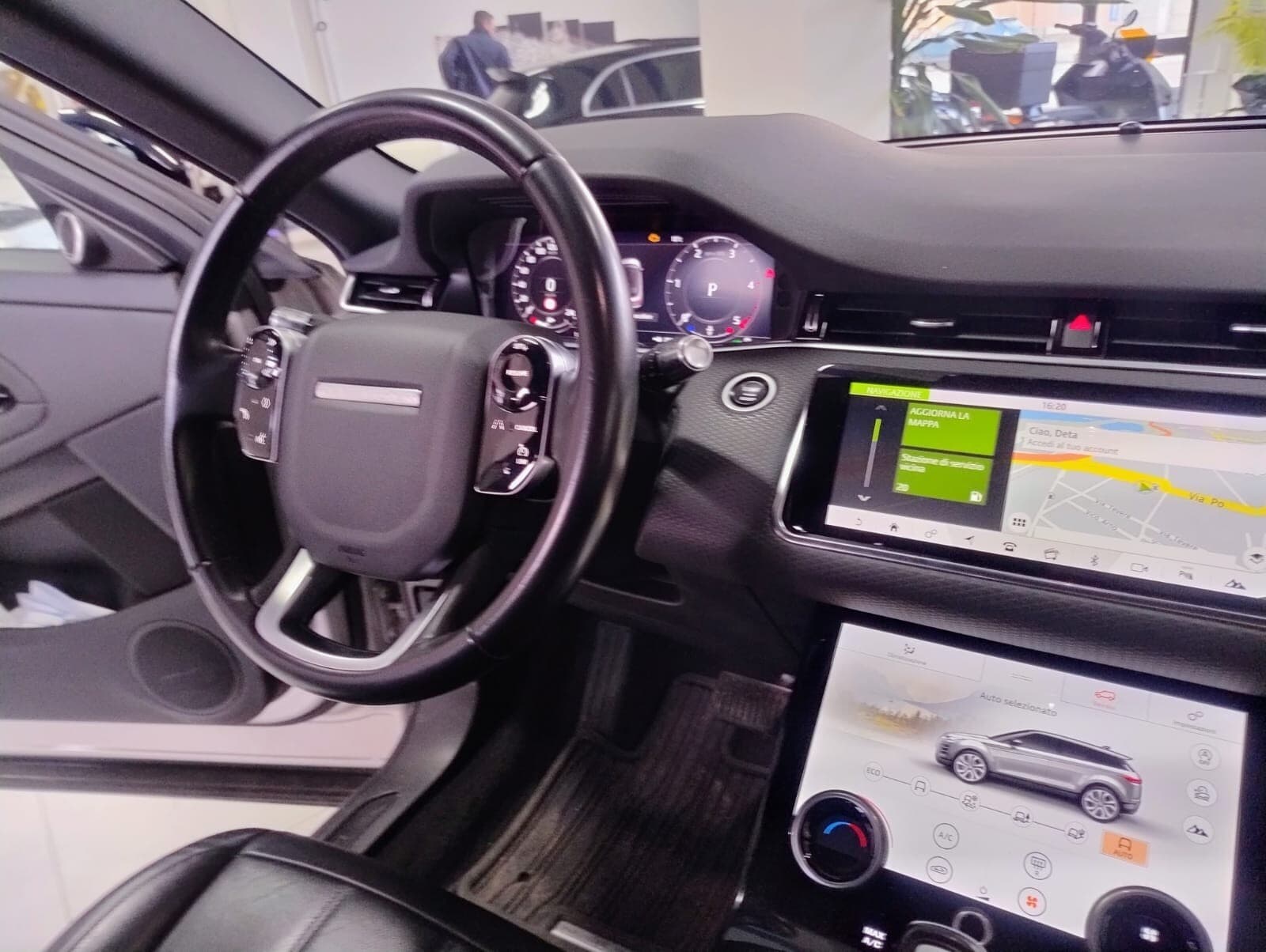 Land Rover Range Rover Evoque Range Rover Evoque 2.0D I4 180 CV AWD Auto SE 2020 usata a Cagliari — Car Max