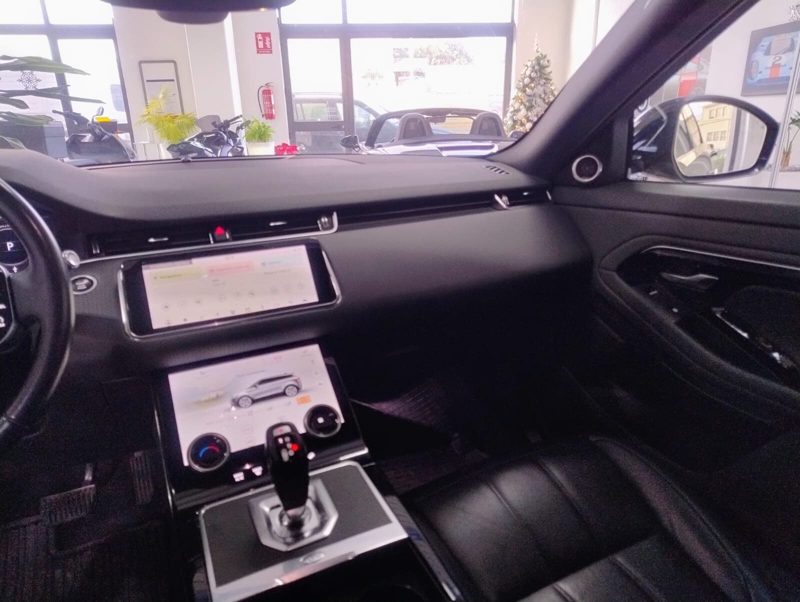 Land Rover Range Rover Evoque Range Rover Evoque 2.0D I4 180 CV AWD Auto SE 2020 usata a Cagliari — Car Max