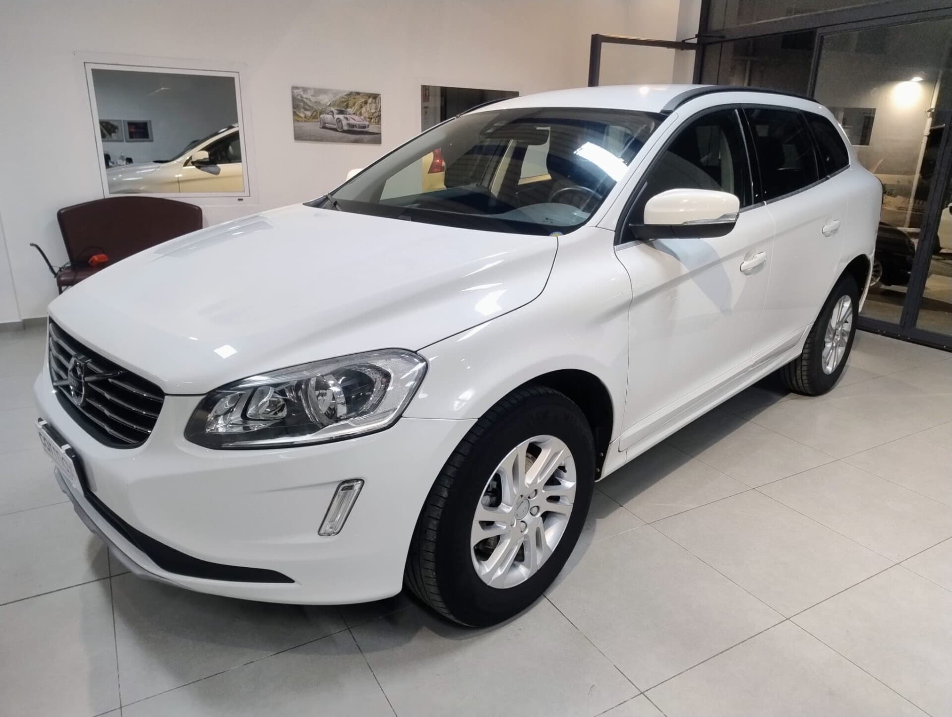 Volvo XC 60 XC60 D3 Geartronic Business 2017 usata a Cagliari — Car Max