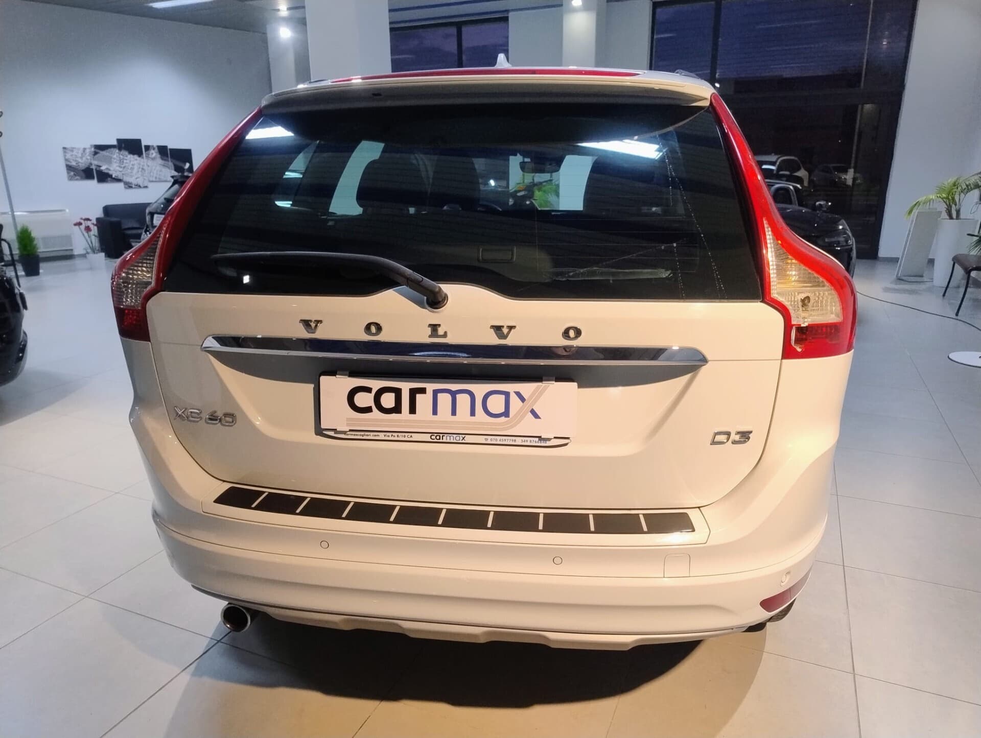 Volvo XC 60 XC60 D3 Geartronic Business 2017 usata a Cagliari — Car Max