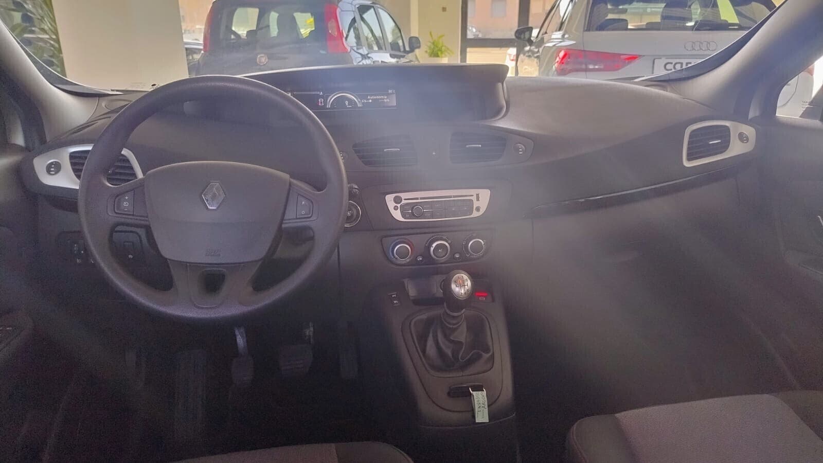 Renault Scenic Scénic XMod 1.5 dCi 110CV Limited 2015 usata a Cagliari — Car Max