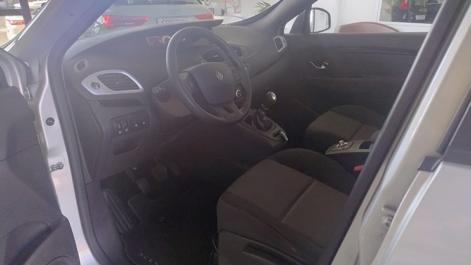 Renault Scenic Scénic XMod 1.5 dCi 110CV Limited 2015 usata a Cagliari — Car Max